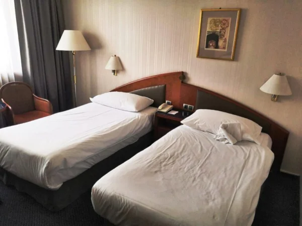 Hospitality Assistant – Hotel & Restaurant